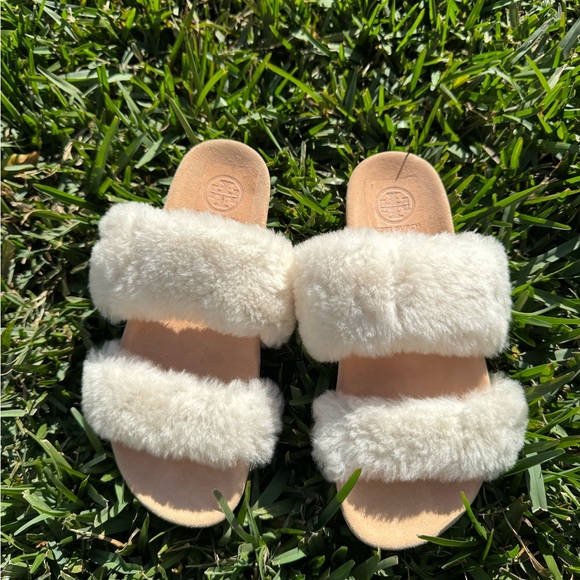 Tory Burch Sheldon Shearling Two-Band Slide in Neutral size 6.5 women - Picture 3 of 15